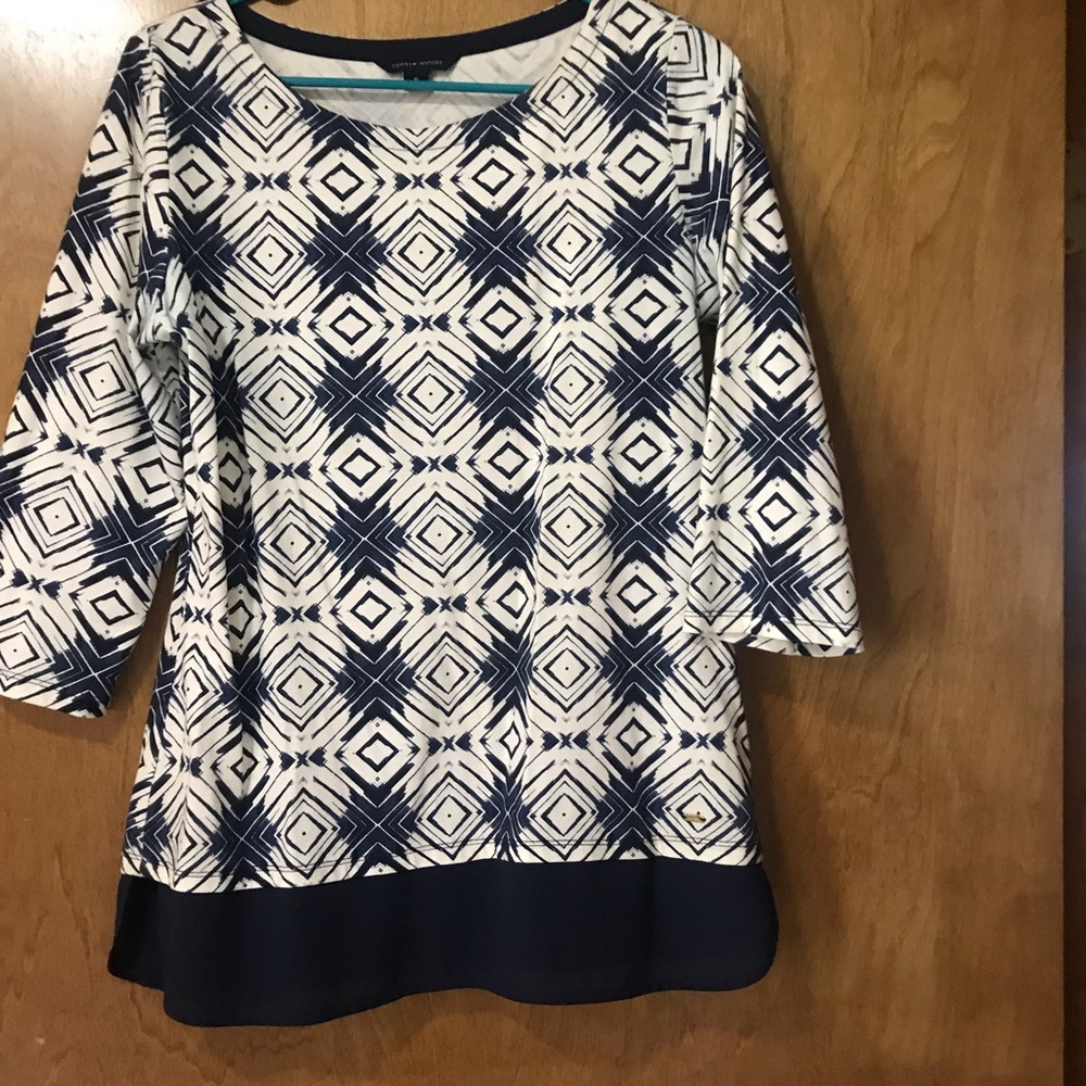 Ladies navy and white top